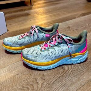HOKA x Freepeople Clifton size 7 limited edition sold out